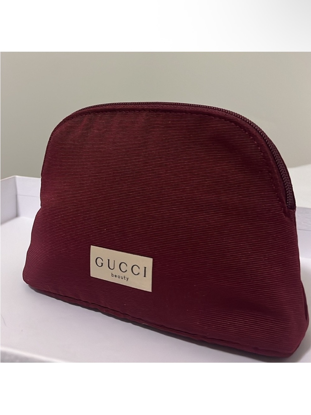 New, unused & authentic Gucci beauty Burgundy red Cosmetic bag/Pouch